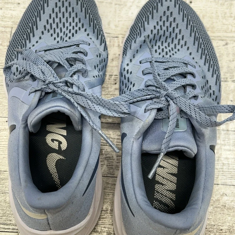 Nike Air Zoom Winflo 6 Indigo Fog Womens Size 7.5 Running Walking Travel Comfort